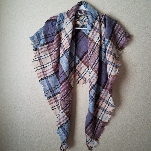 Scarf - Picture 2 of 3